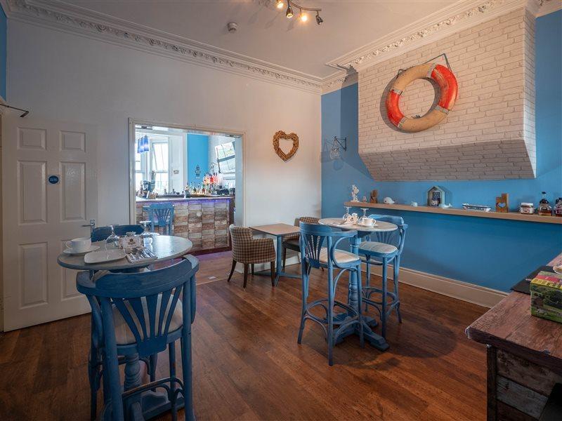 Oyo Pier Hotel Rhyl Zewnętrze zdjęcie
