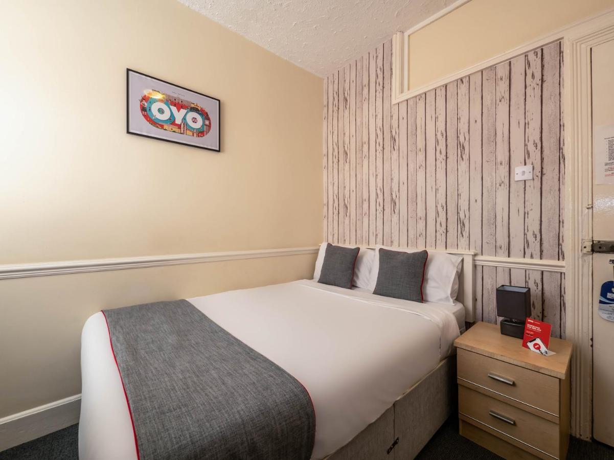 Oyo Pier Hotel Rhyl Zewnętrze zdjęcie