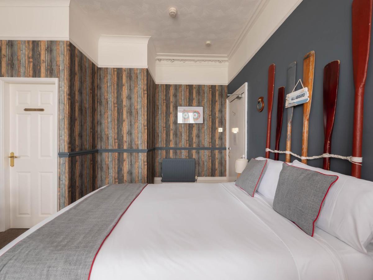 Oyo Pier Hotel Rhyl Zewnętrze zdjęcie