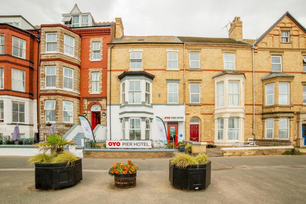 Oyo Pier Hotel Rhyl Zewnętrze zdjęcie
