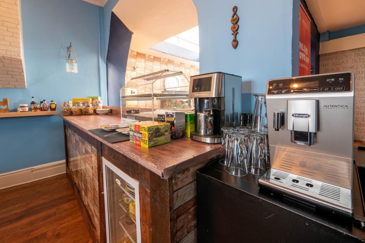 Oyo Pier Hotel Rhyl Zewnętrze zdjęcie