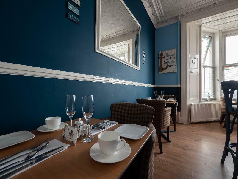 Oyo Pier Hotel Rhyl Zewnętrze zdjęcie